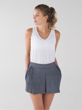Lululemon 🍋 | 6 | City Skort
Heathered Texture Printed Grey Deep Coal